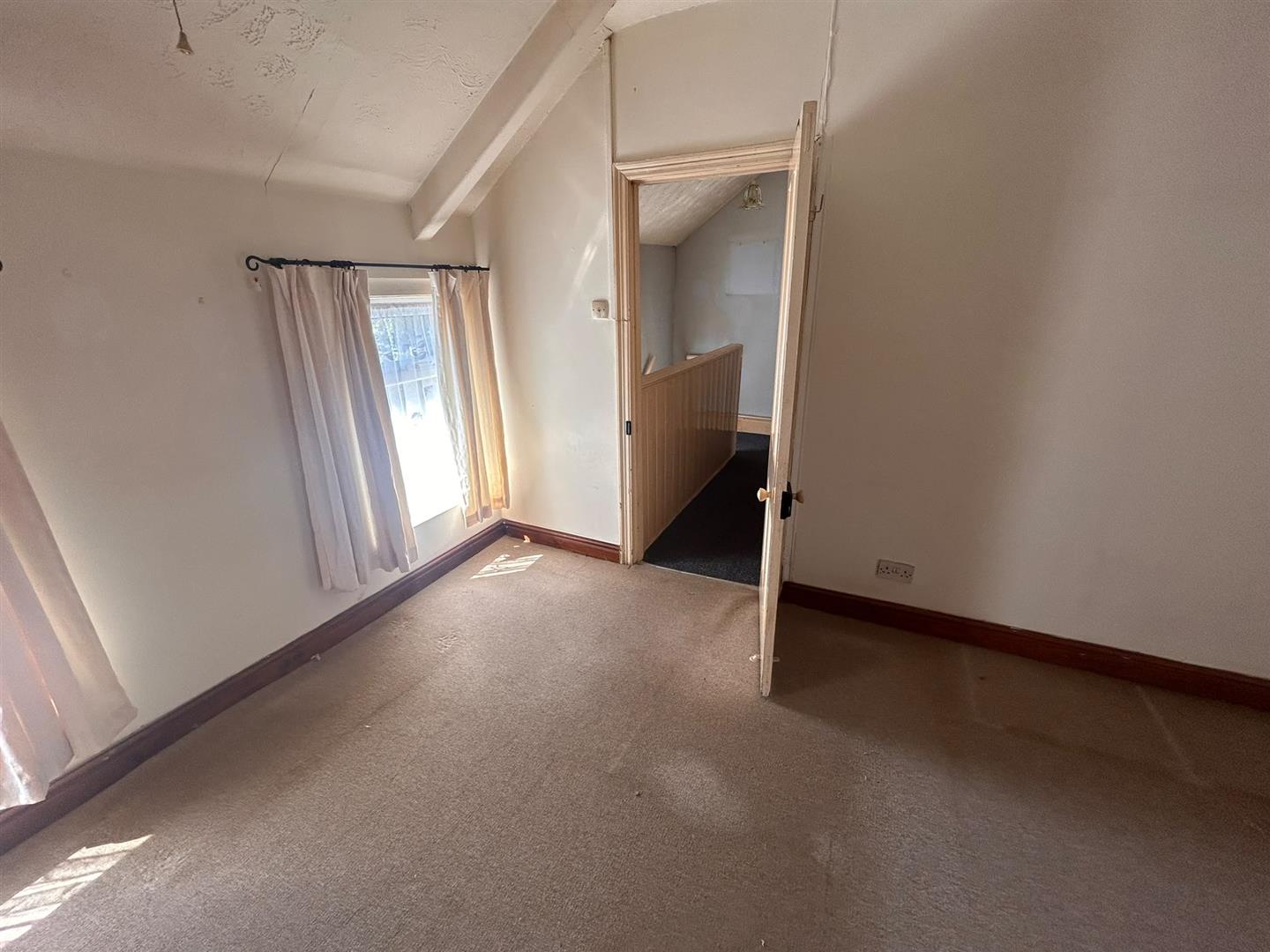 Green Street, Morriston, Swansea, SA6 8DE